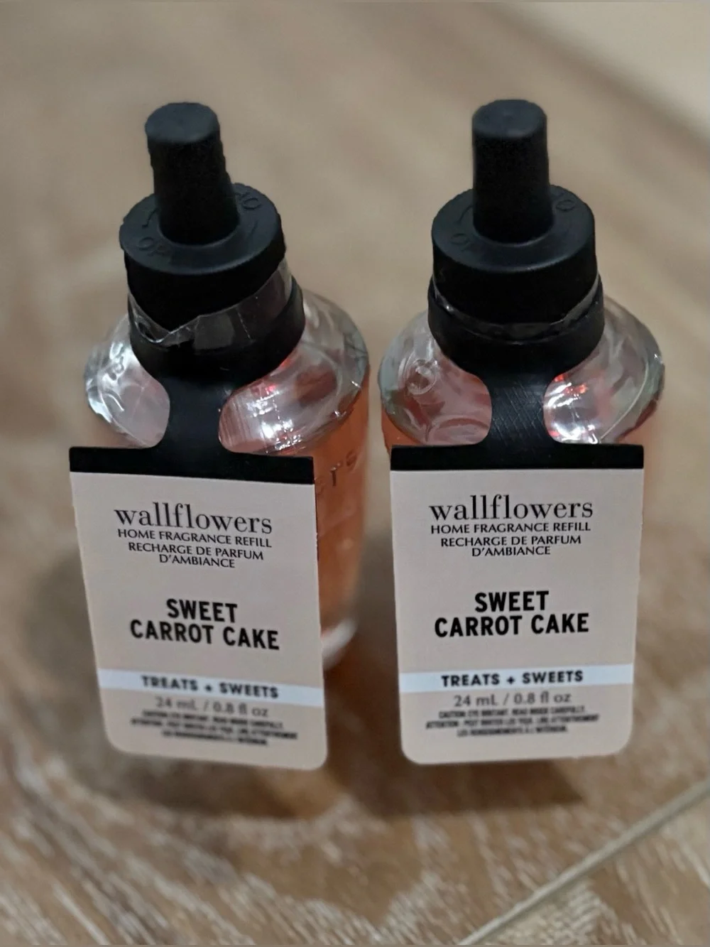 2 - BATH & BODY WORKS  TREATS & SWEET CARROT CAKE REFILL BULBS LOT 2 NWT NEW